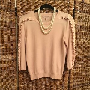 Woman Cardigan (Pearl Necklace not included)